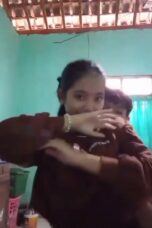Kakak adek ngewe saat rumah sepi Kakak adek ngewe saat rumah sepi